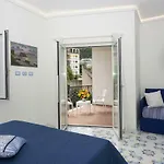 Ambra Short Rent