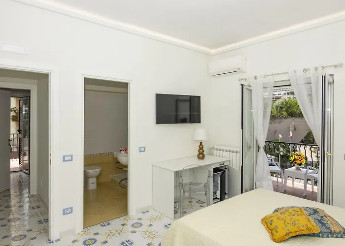 Ambra Short Rent Daire