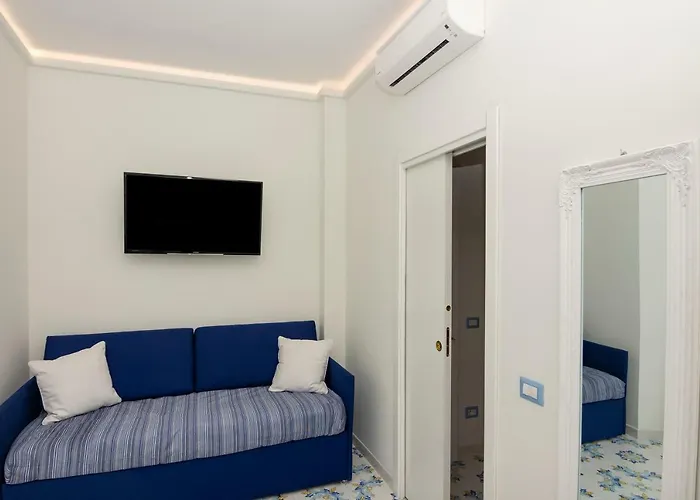 Ambra Short Rent * Sorrente